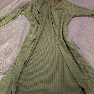 Elegant Green Ribbed Dress